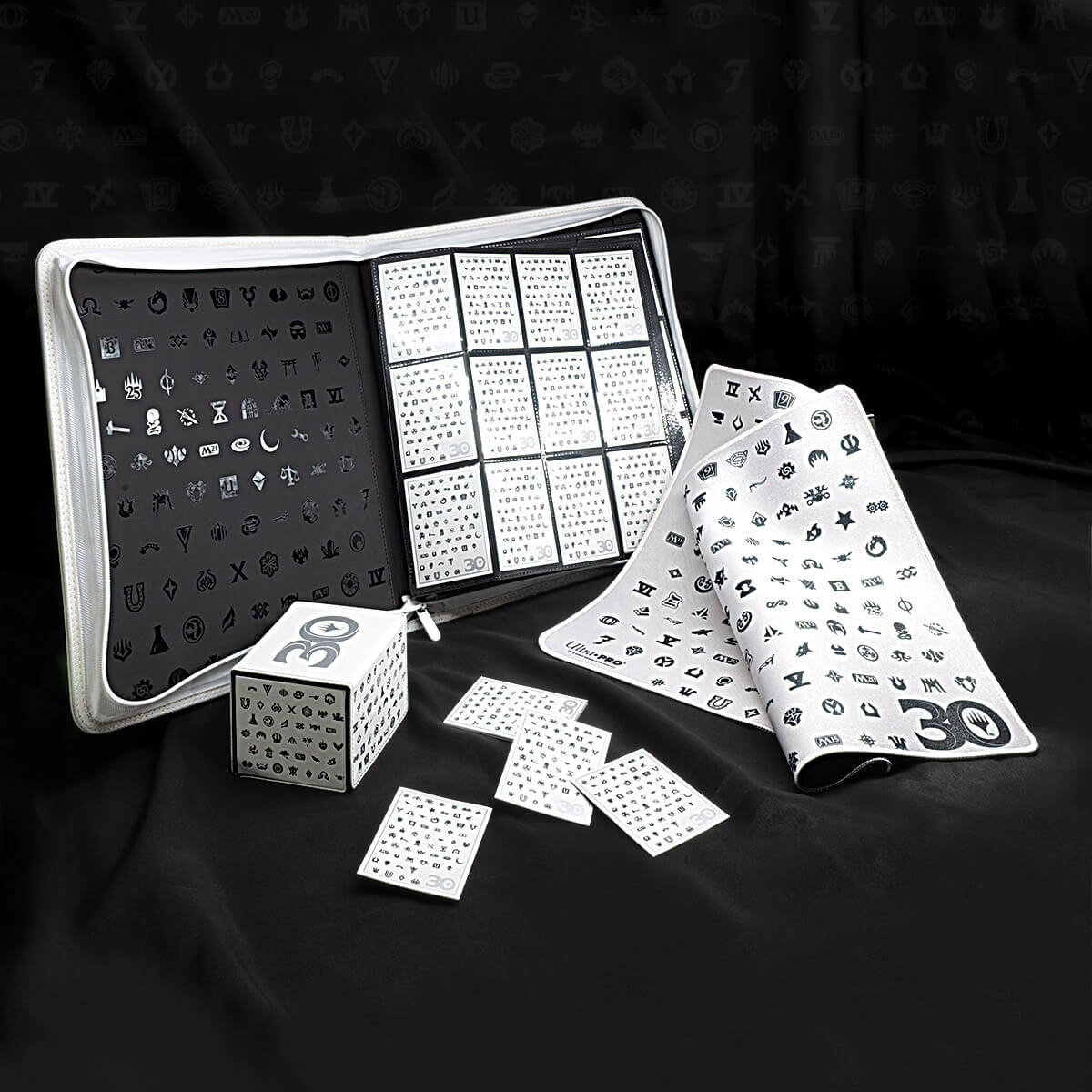 Ultra Pro - 30th Anniversary 12-Pocket PRO-BINDER® for Magic: The Gathering - Imagen 4